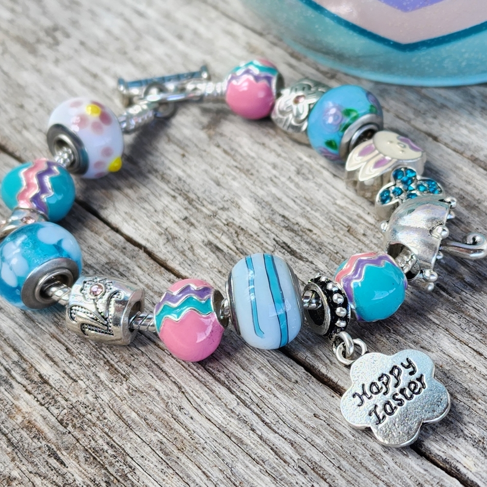Willabee & Ward Toggle Charm Bracelet APRIL Showers Spring Flowers Danbury Mint